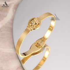 دستبند زنانه ورساچه