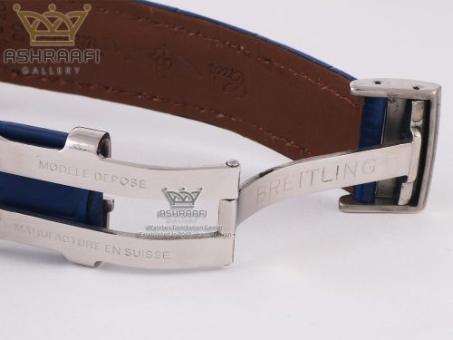 نمای داخلی قفل ساعت برایتلینگ Breitling Navitimer 46M