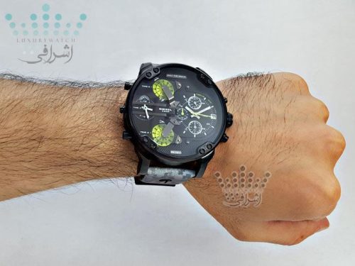 عکس روی دست ساعت هفت موتوره Diesel DZ7311