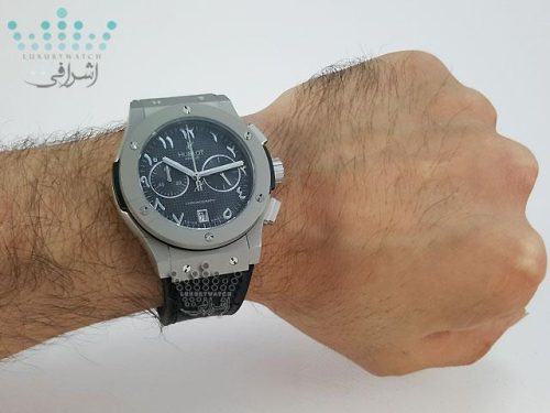 عکس روی مچ ساعت HUBLOT Big Bang 130