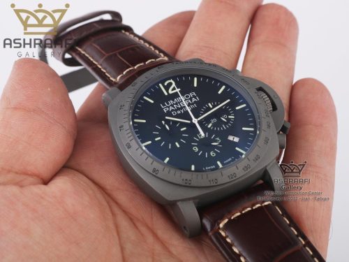عکس روی دست ساعت Luminor Panerai 1860