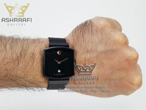 عکس روی دست ساعت مربع Movado 3012
