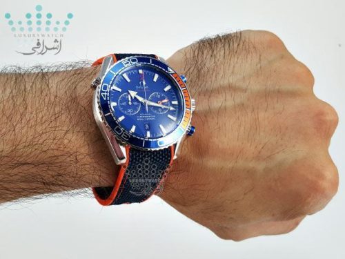 عکس روی دست ساعت امگا 007 سورمه ای