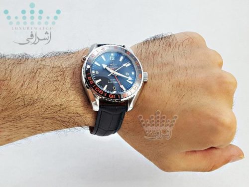 نمای روی دست ساعت Omega Seamaster GMT-07